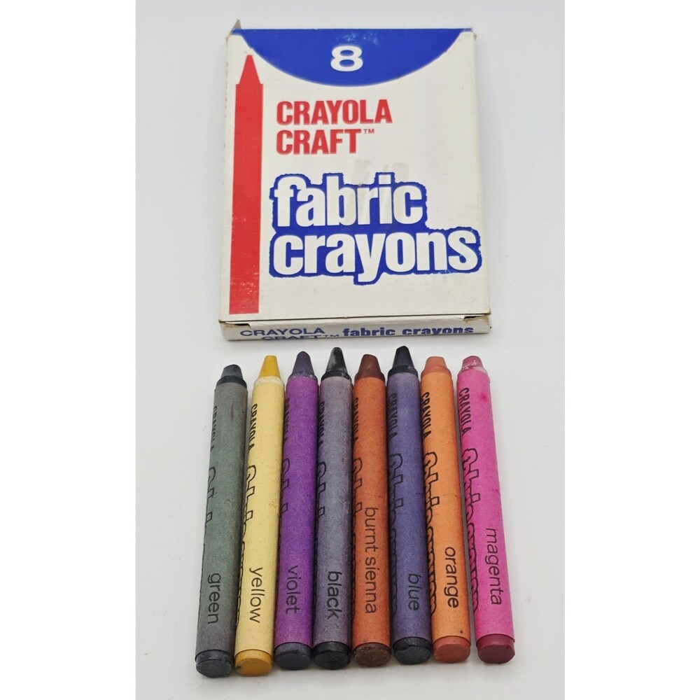 Crayola Craft Fabric Crayons - 8 Crayons In Box Vintage Made In USA